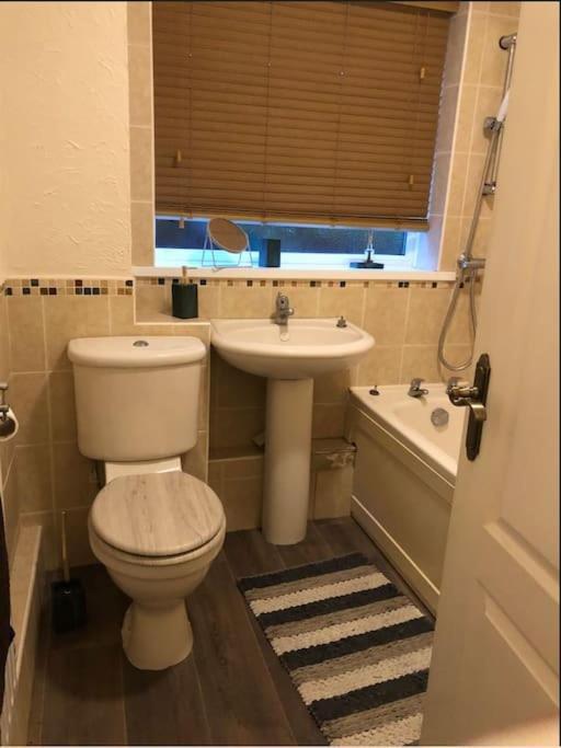 Lovely One-Bed Condo With Free Parking On Premises サンダーランド エクステリア 写真